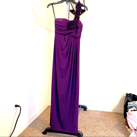 BEAUTIFUL One Shoulder Ruffle Flower Evening Dress - Picture 1 of 6